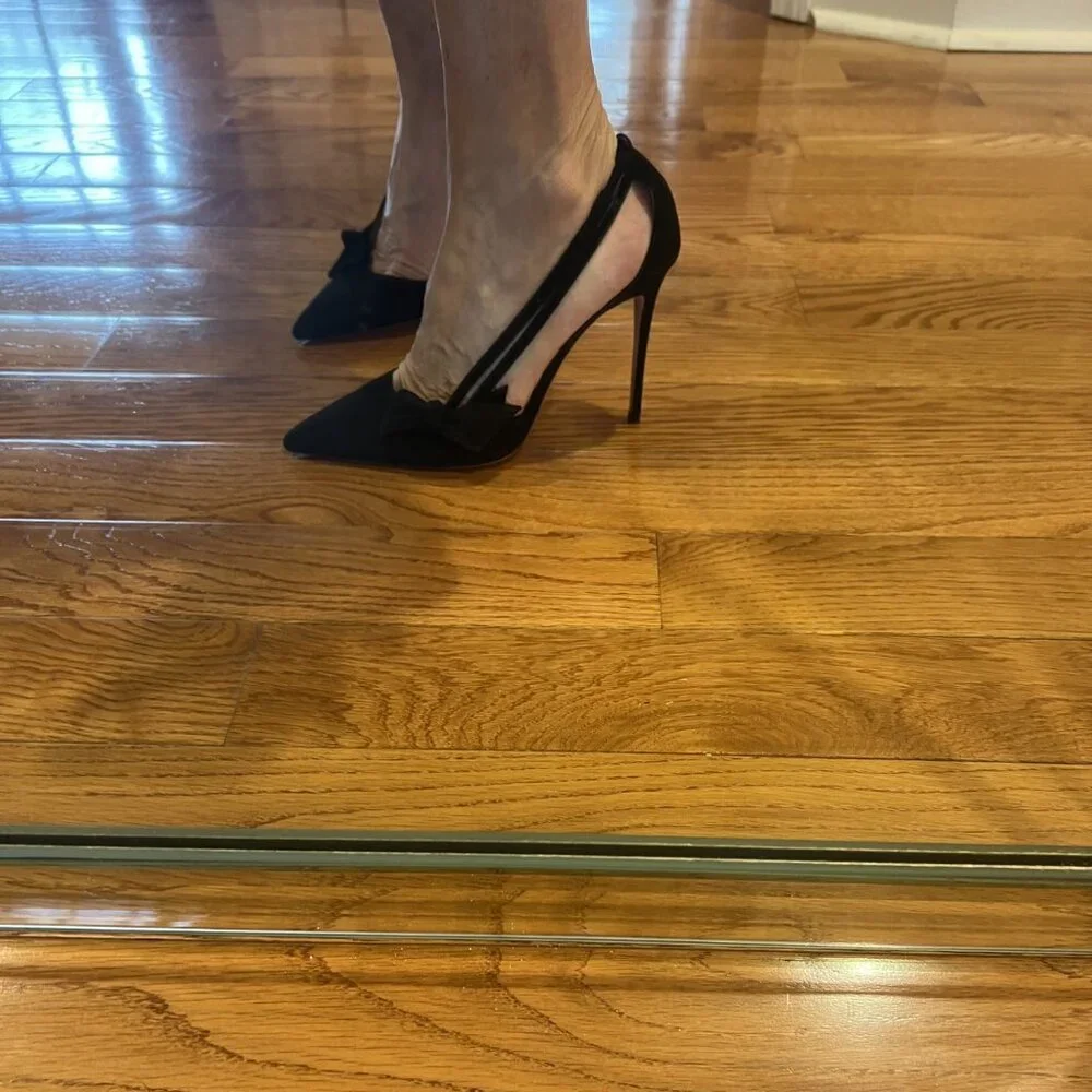 Aquazurra Suede Parisienne Bow Pump S6.5